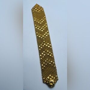 Gold tone Mesh Woven Bracelet!